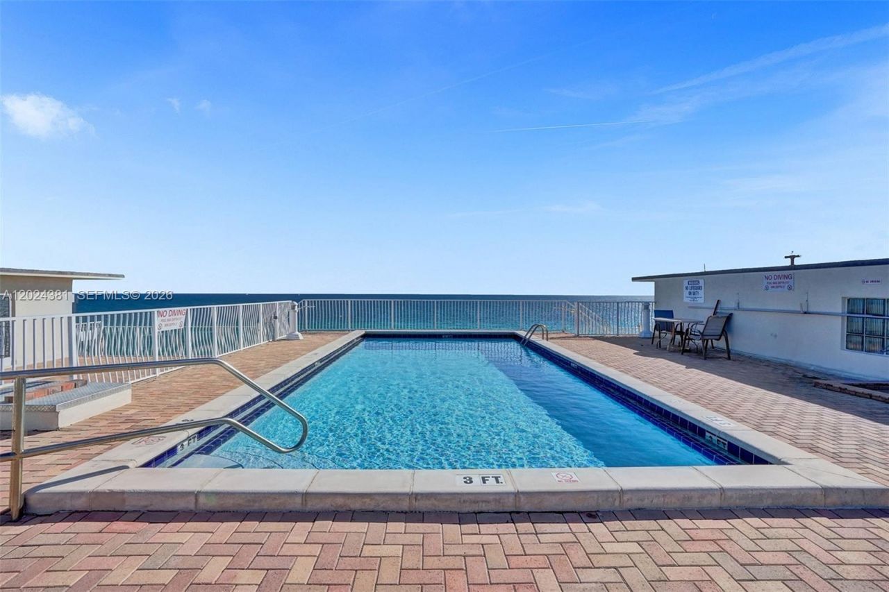 300 Oregon St , Unit 503, Hollywood, FL 33019 Photo