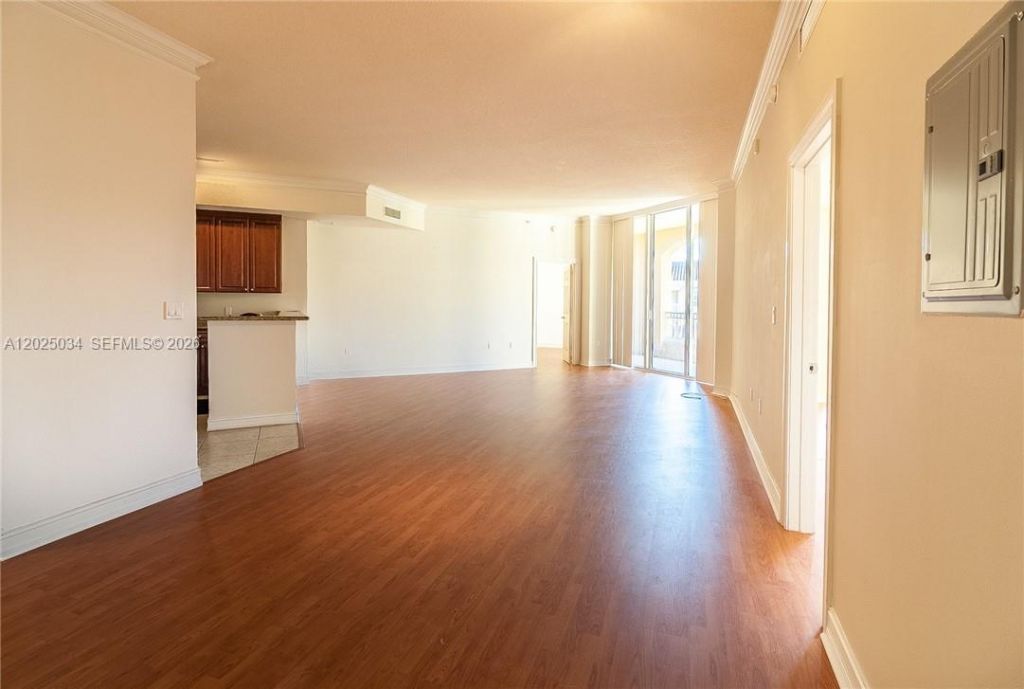 3001 NE 185 St , Unit 624, Aventura, FL 33180 Photo