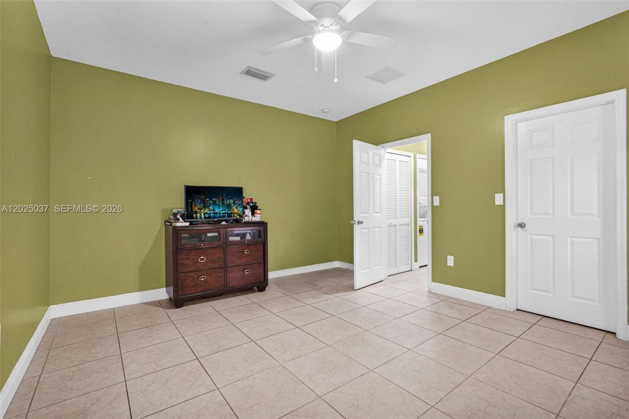 1396 W 30th St , Hialeah, FL 33012 Photo