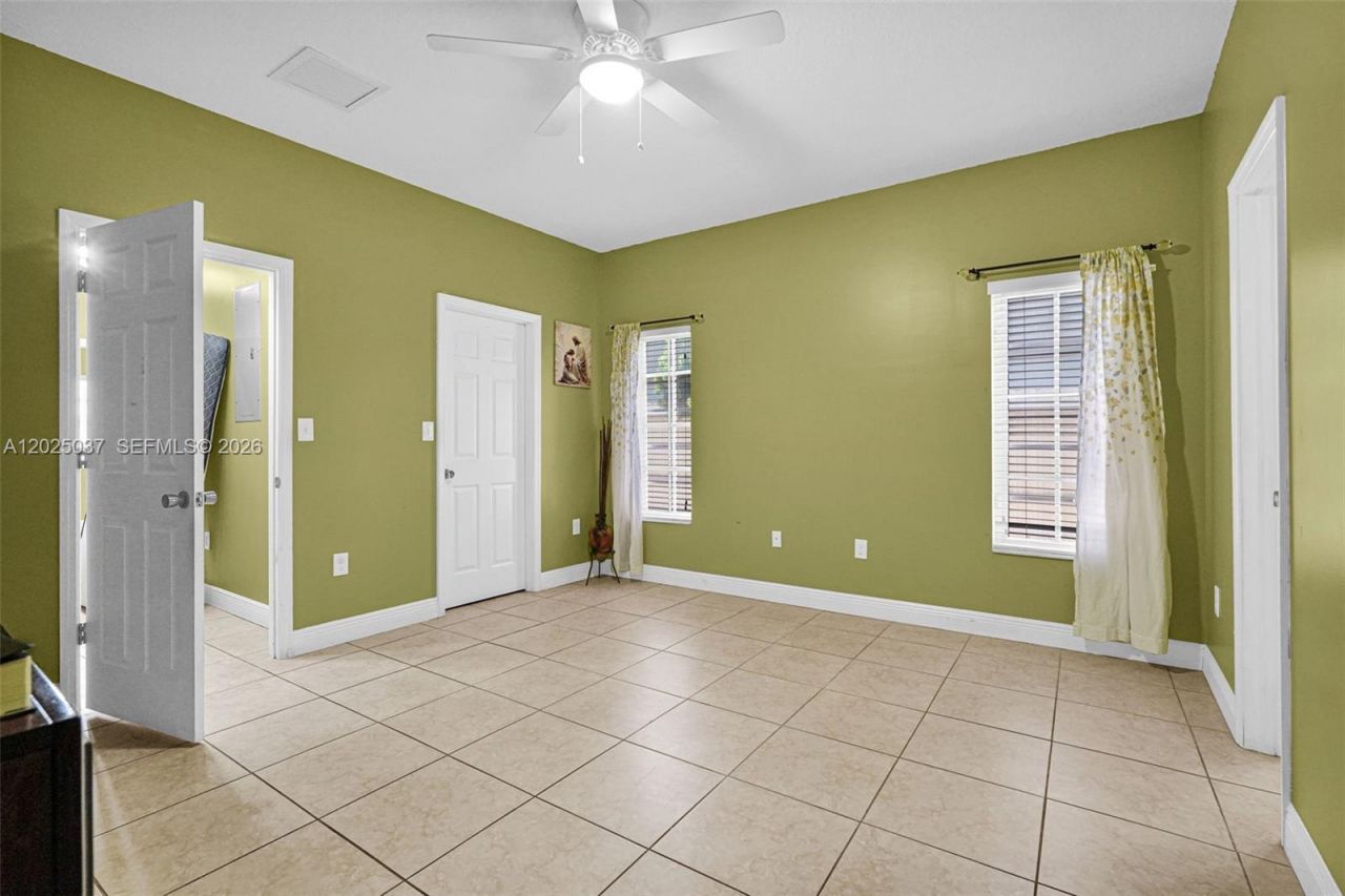 1396 W 30th St , Hialeah, FL 33012 Photo