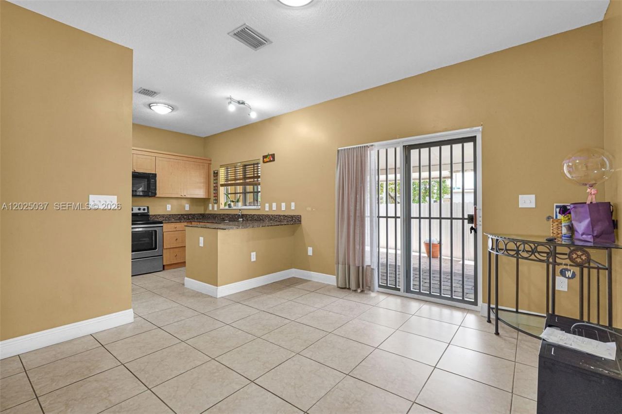 1396 W 30th St , Hialeah, FL 33012 Photo