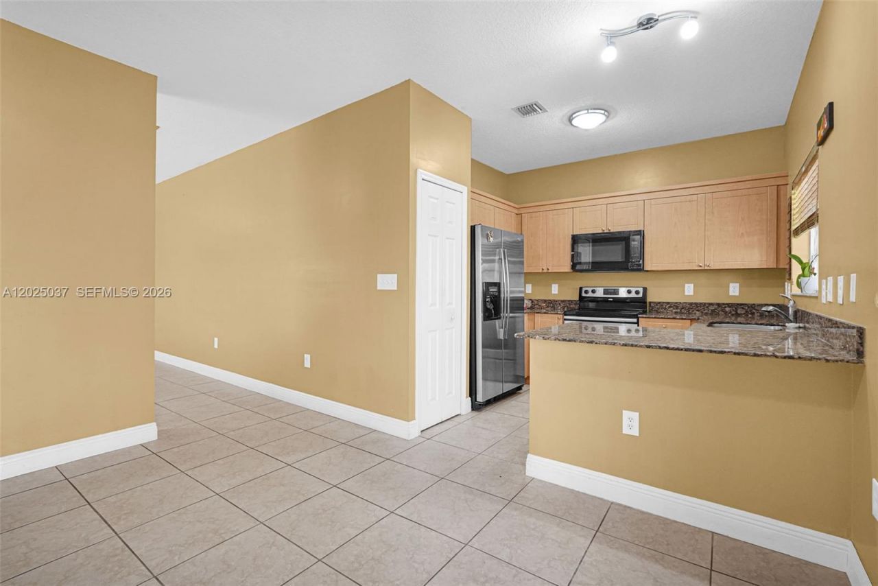 1396 W 30th St , Hialeah, FL 33012 Photo