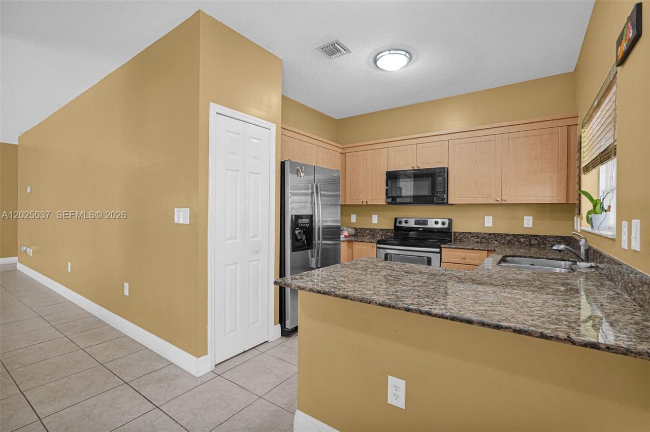 1396 W 30th St , Hialeah, FL 33012 Photo