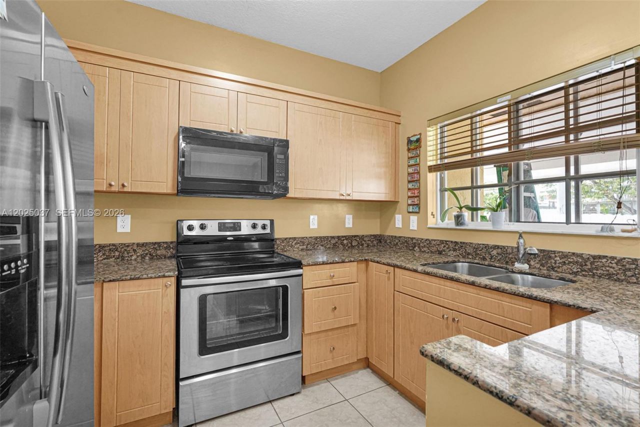 1396 W 30th St , Hialeah, FL 33012 Photo