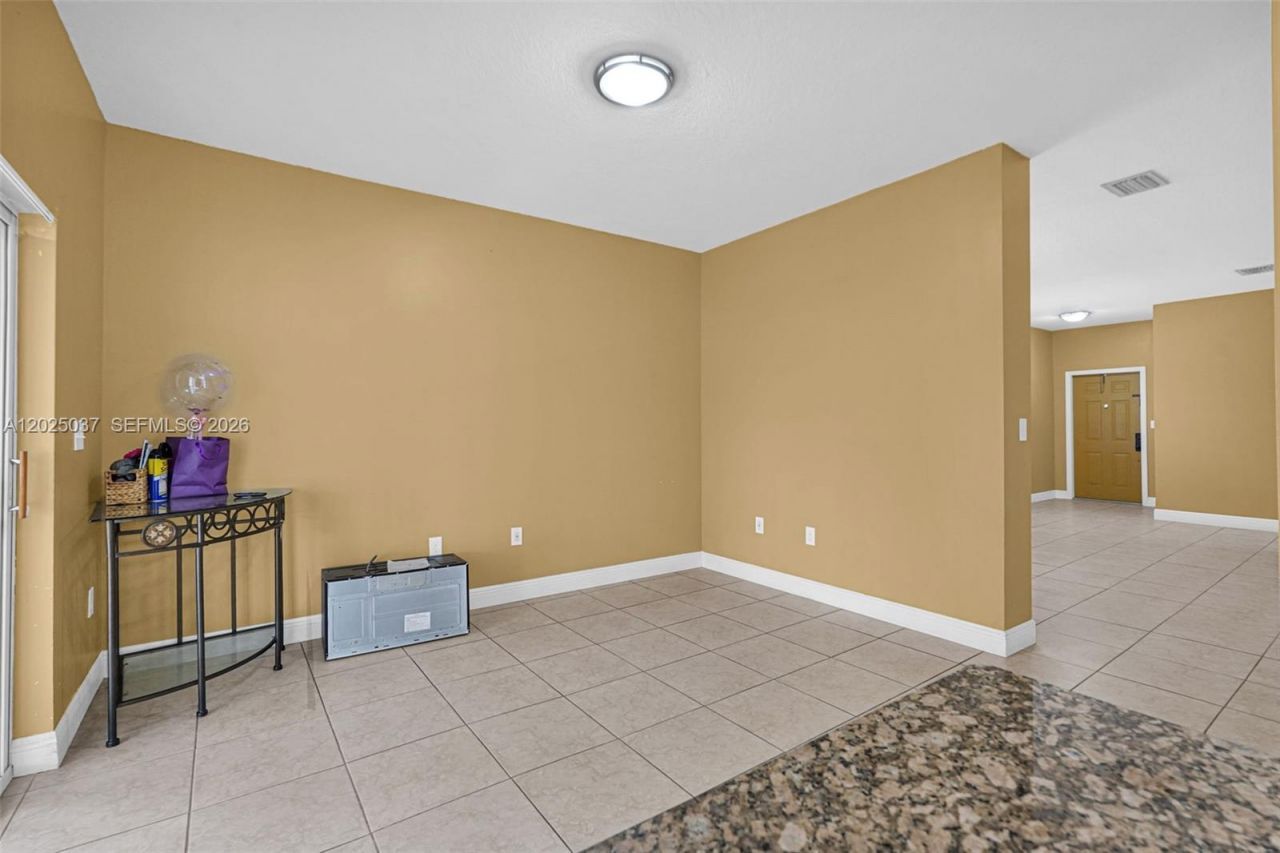 1396 W 30th St , Hialeah, FL 33012 Photo