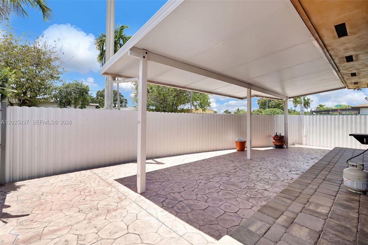 1396 W 30th St , Hialeah, FL 33012 Photo
