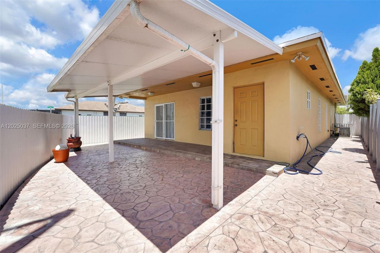 1396 W 30th St , Hialeah, FL 33012 Photo