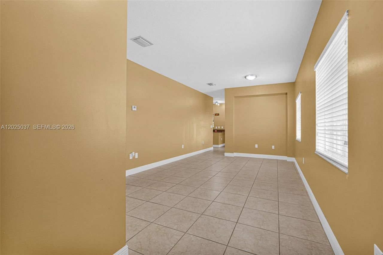 1396 W 30th St , Hialeah, FL 33012 Photo