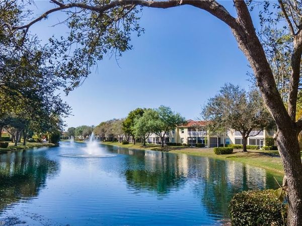 300 Diamond CIR, Unit 302, NAPLES, FL 34110