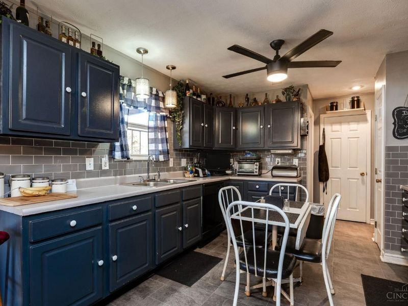 10127 Pippin Meadow Drive, Colerain Township, OH 45231 Photo 8
