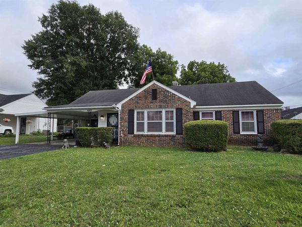 4885 MACON RD, Memphis, TN 38122