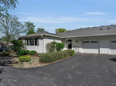 5861 Goodrich Road, Unit 2A, Clarence, NY 14032