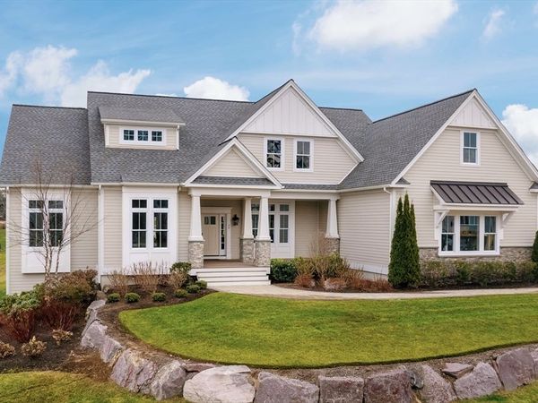 3b Johnnies Way, Rehoboth, MA 02769