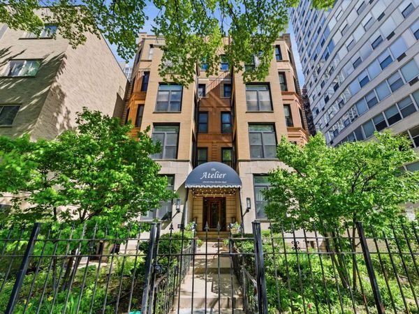 628 W Sheridan Road , Unit 3E, Chicago, IL 60613