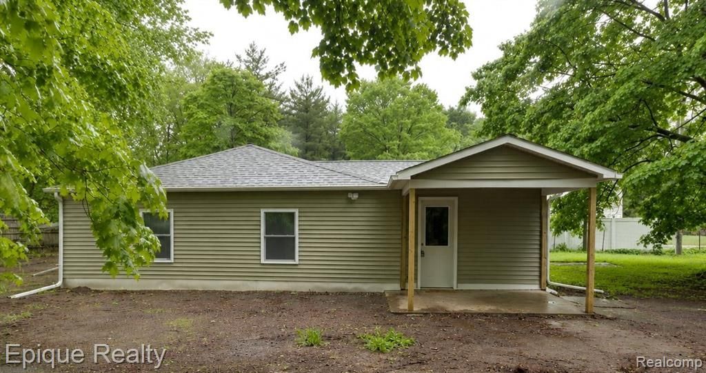 5649 Lapeer Road, Kimball Township, MI 48074 Main Photo