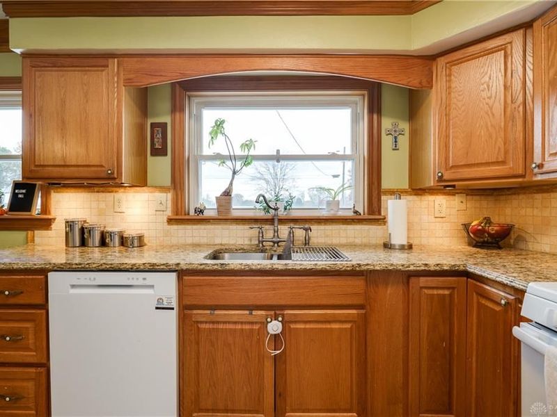 4922 Kolmar Avenue, Riverside, OH 45432 Photo 10