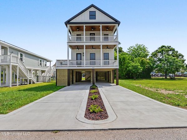 423 S Girard Avenue, Long Beach, MS 39560