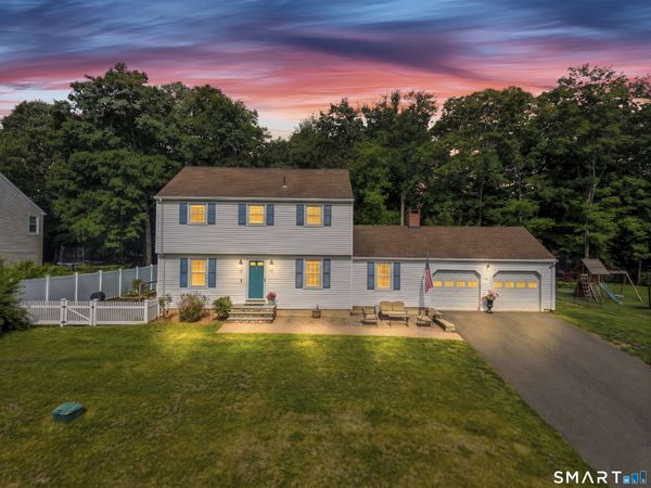 80 Pound Ridge, Cheshire, CT 06410