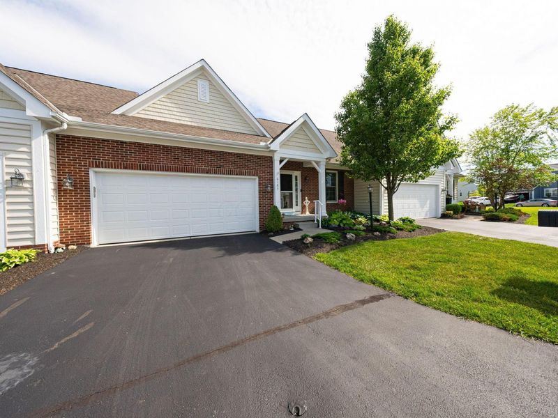 6183 Rays Way, Unit 25, Hilliard, OH 43026 Photo 2