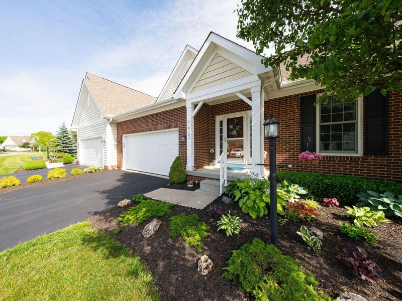6183 Rays Way, Unit 25, Hilliard, OH 43026 Photo 4
