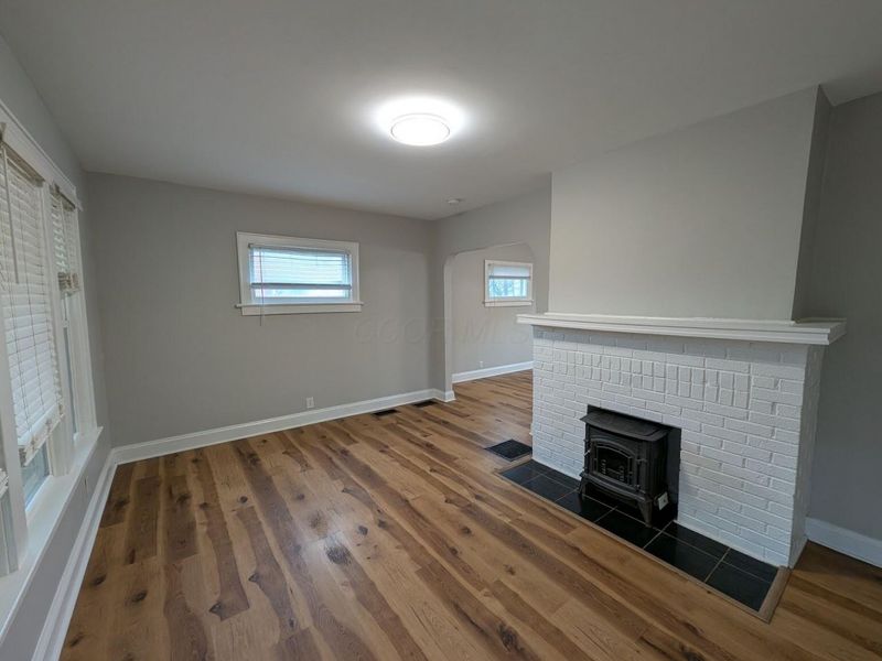 288 E Morrill Avenue , Columbus, OH 43207 Photo 2