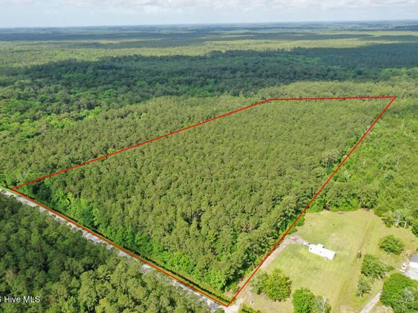 001 Old Winberry Road , Newport, NC 28570
