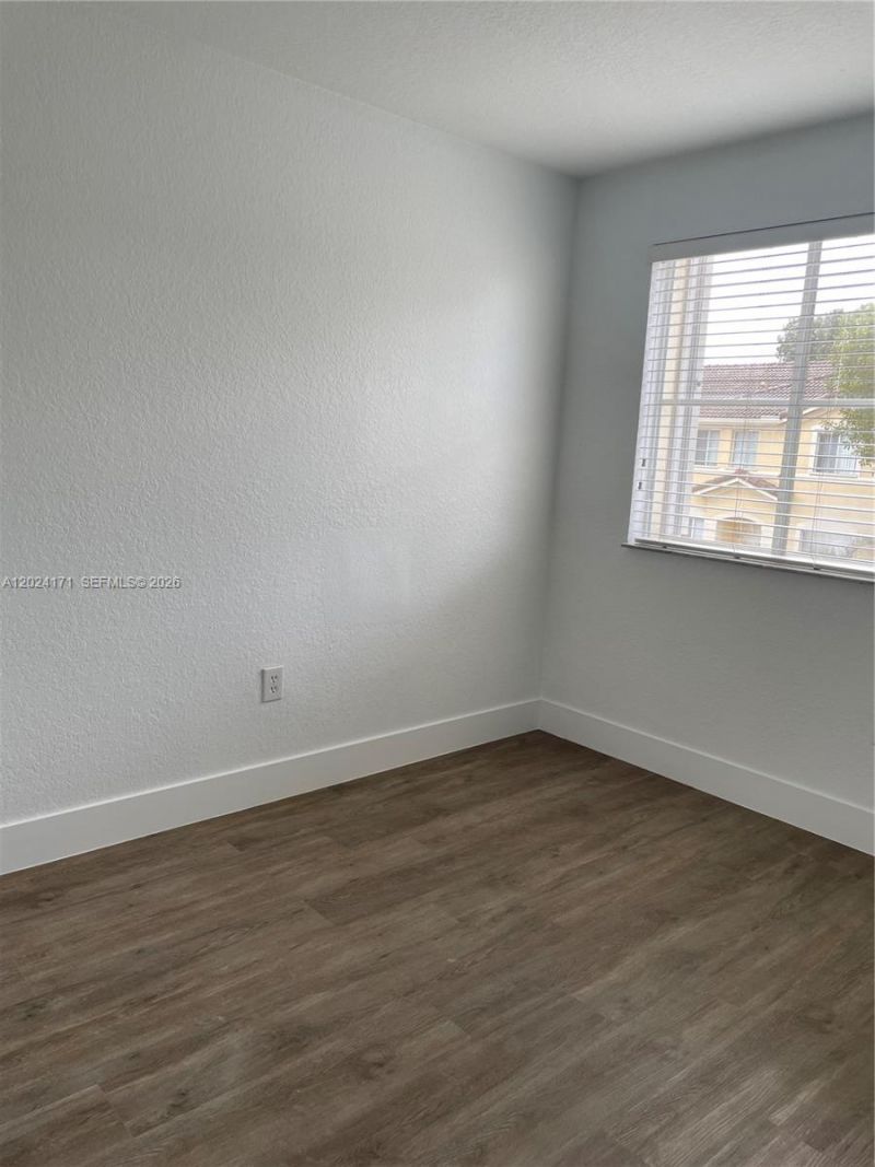 6960 NW 177th St , Unit N103, Hialeah, FL 33015 Photo