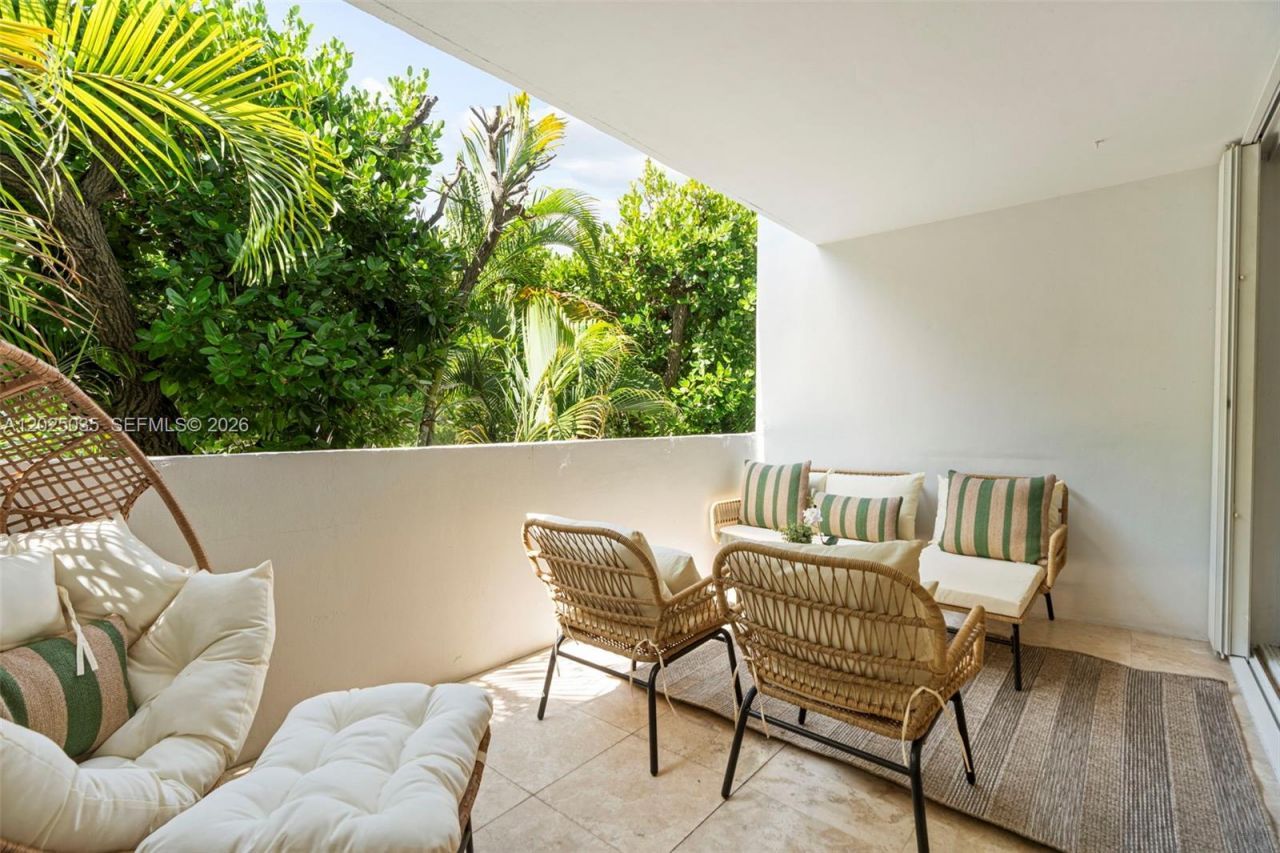 155 Ocean Lane Dr, Unit 205, Key Biscayne, FL 33149 Photo