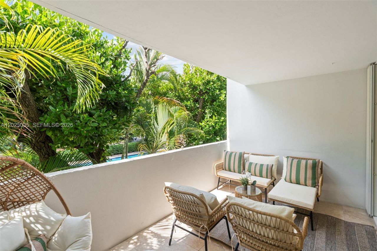 155 Ocean Lane Dr, Unit 205, Key Biscayne, FL 33149 Photo