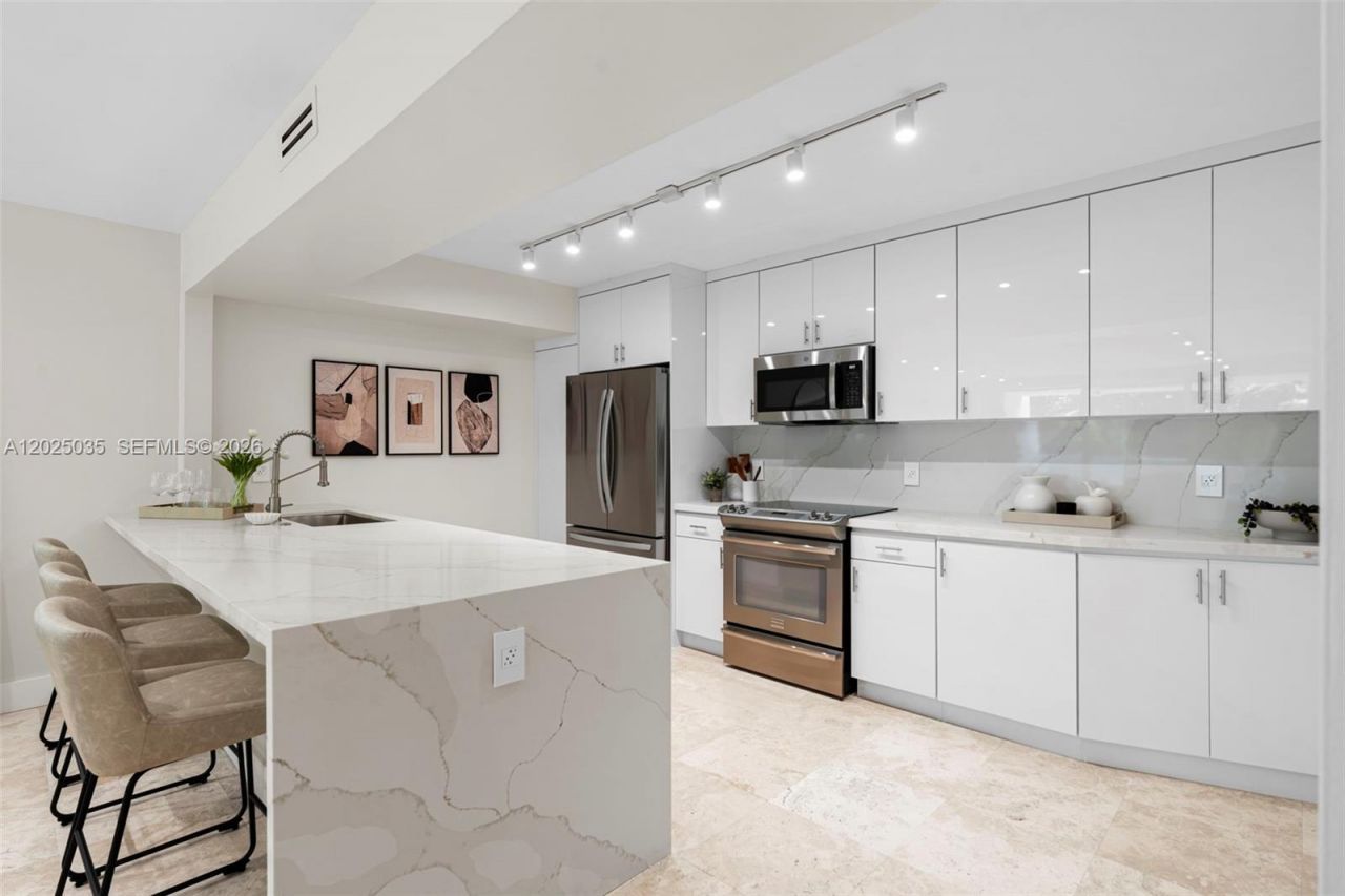 155 Ocean Lane Dr, Unit 205, Key Biscayne, FL 33149 Photo