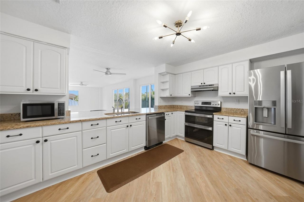 1477 Park Beach Circle, Unit 13, Punta Gorda, FL 33950 Photo
