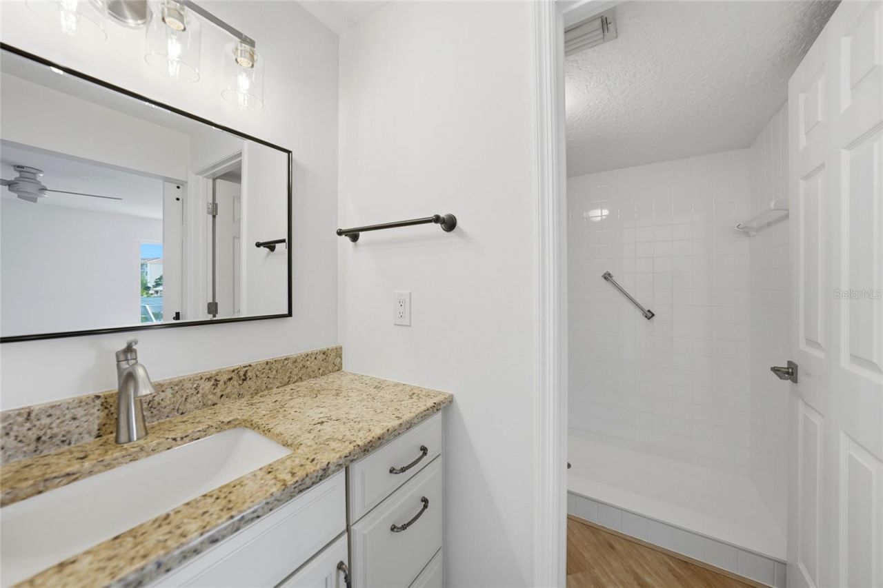 1477 Park Beach Circle, Unit 13, Punta Gorda, FL 33950 Photo