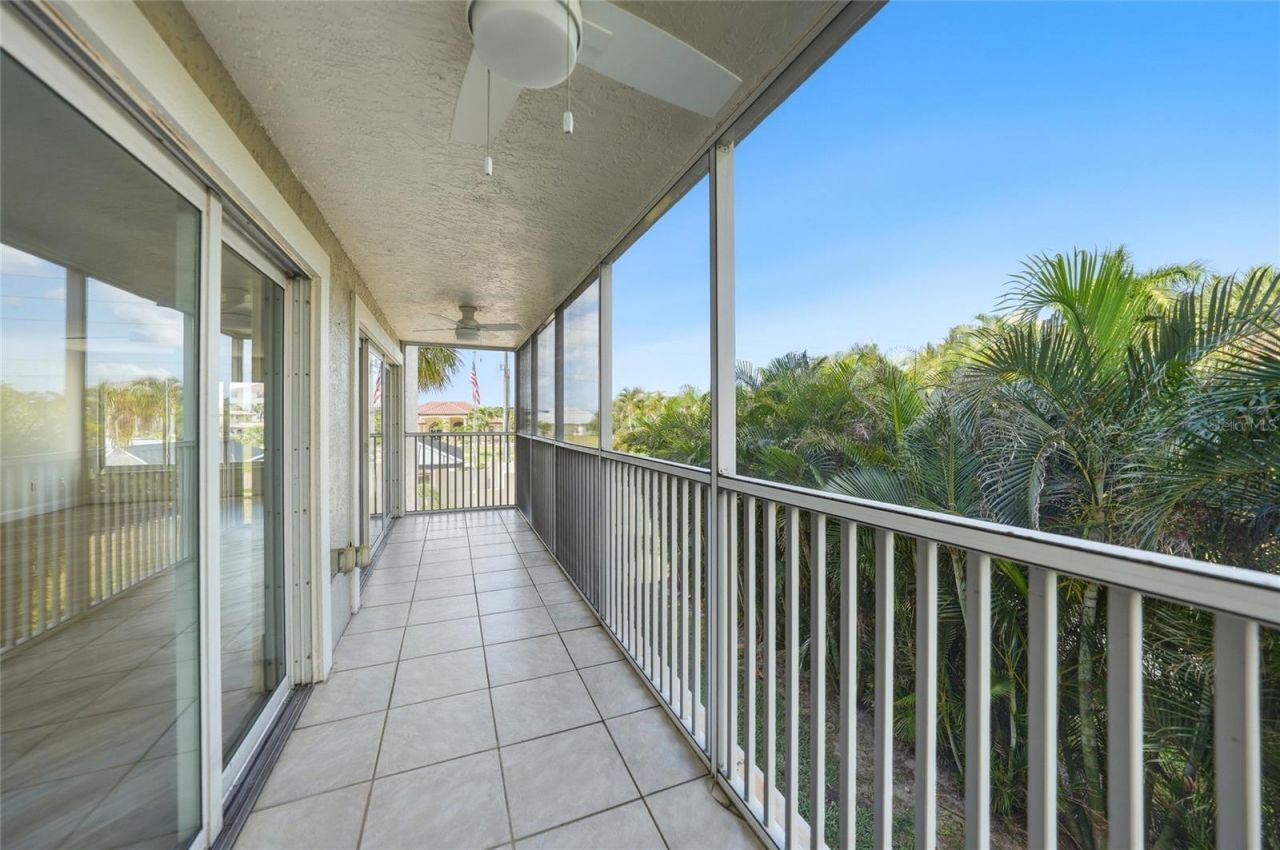 1477 Park Beach Circle, Unit 13, Punta Gorda, FL 33950 Photo