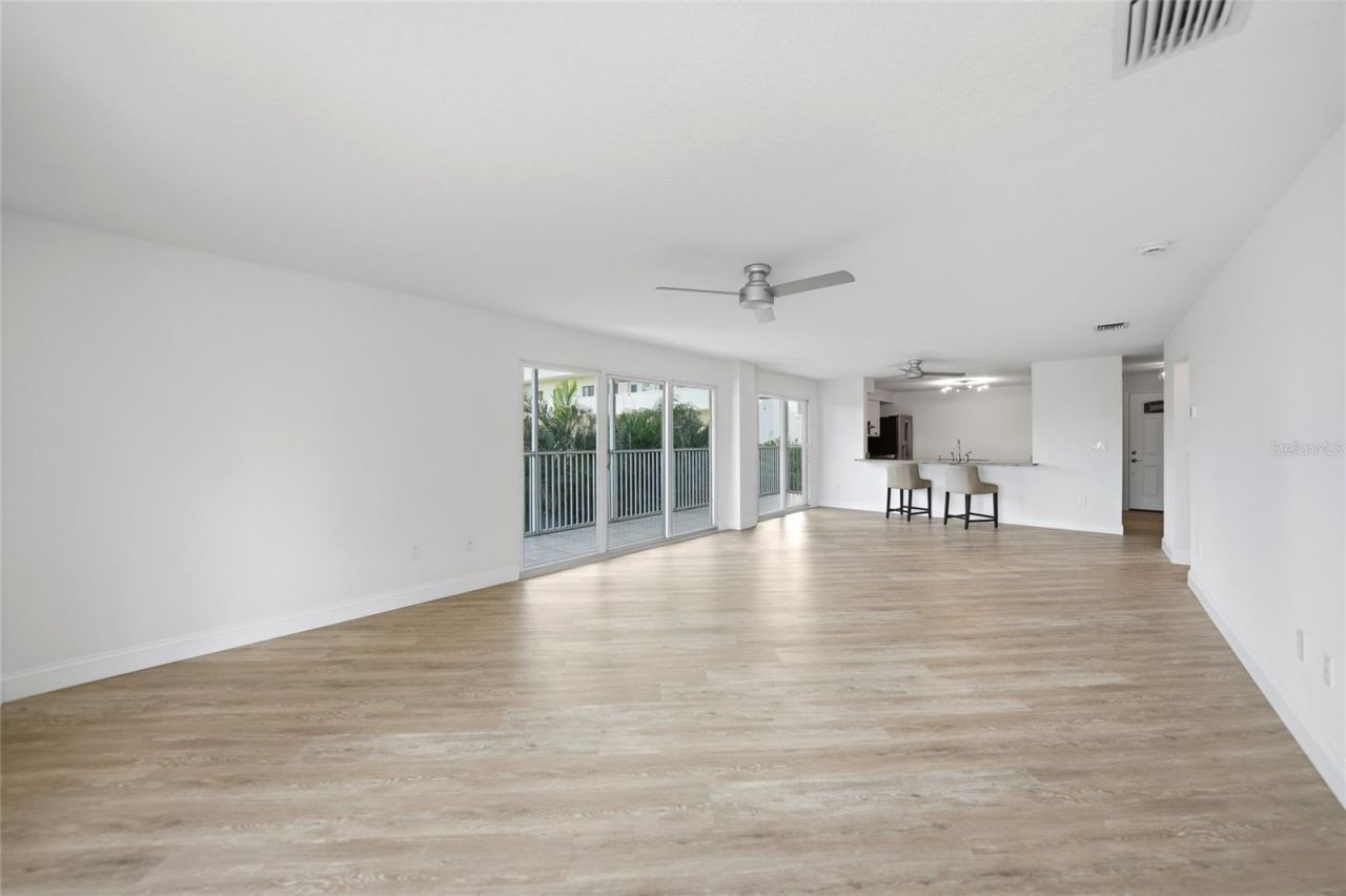 1477 Park Beach Circle, Unit 13, Punta Gorda, FL 33950 Photo