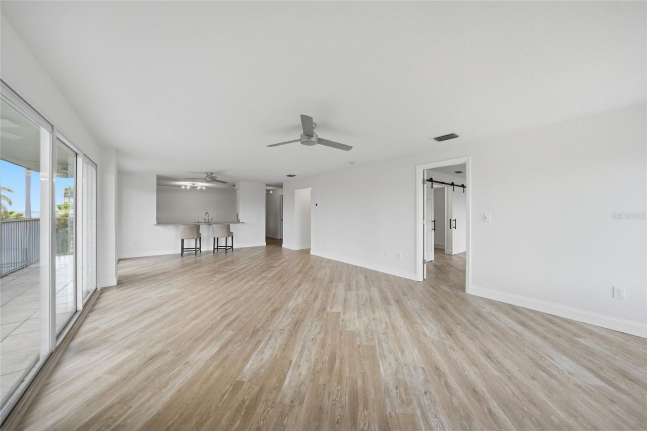 1477 Park Beach Circle, Unit 13, Punta Gorda, FL 33950 Photo