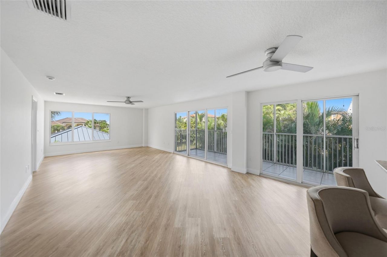 1477 Park Beach Circle, Unit 13, Punta Gorda, FL 33950 Photo