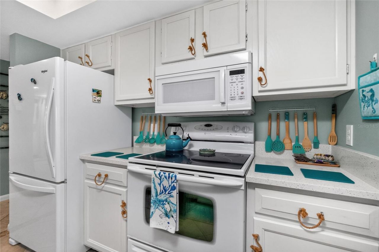25188 Marion Avenue, Unit F207, Punta Gorda, FL 33950 Photo
