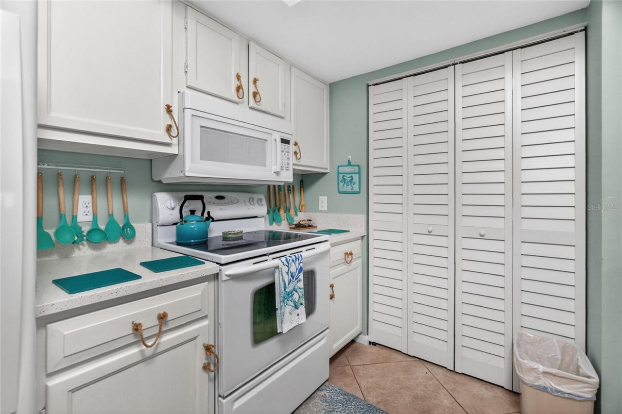 25188 Marion Avenue, Unit F207, Punta Gorda, FL 33950 Photo