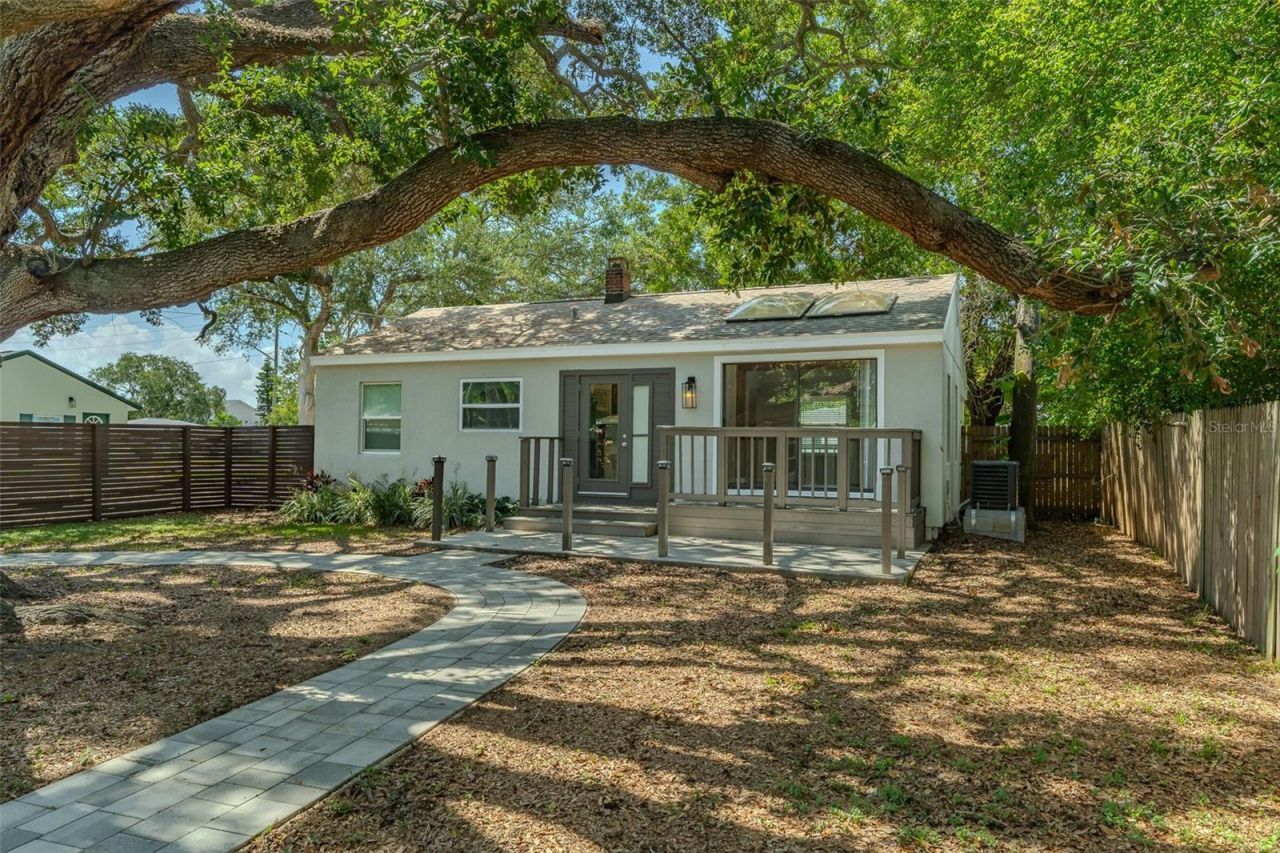 721 38th Avenue N, Saint Petersburg, FL 33704 Photo
