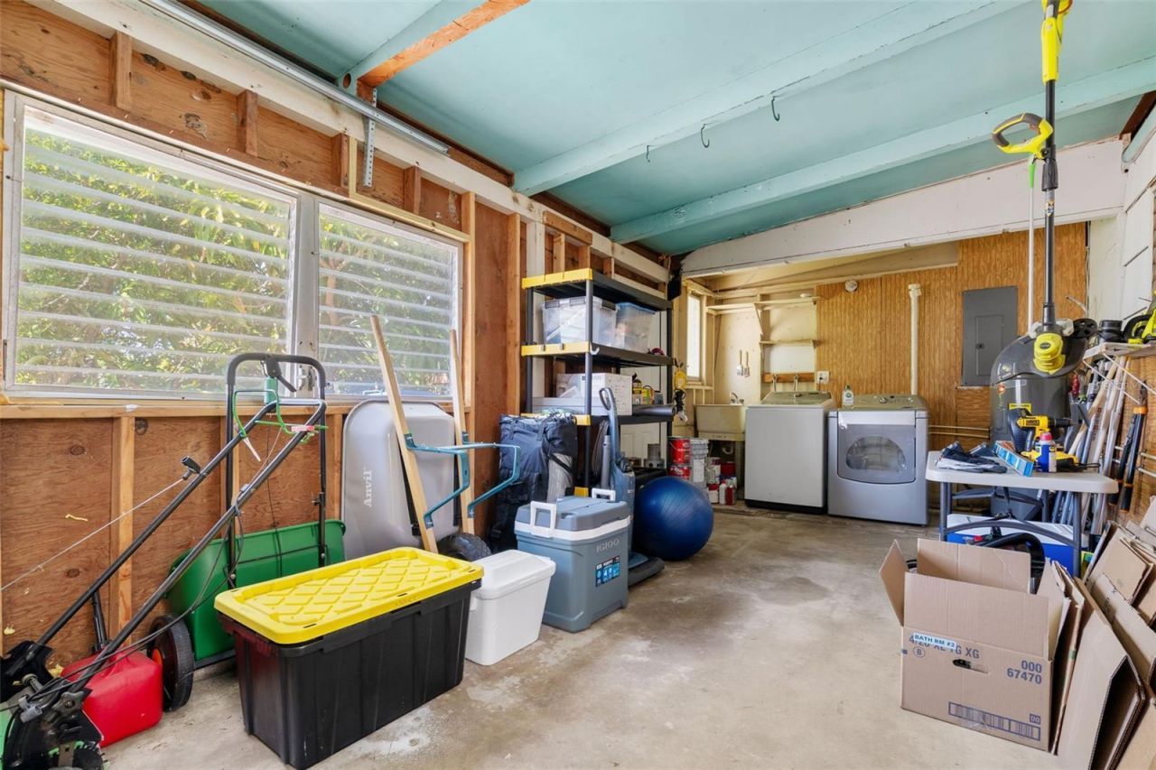 6800 Onyx Drive N, Saint Petersburg, FL 33702 Photo
