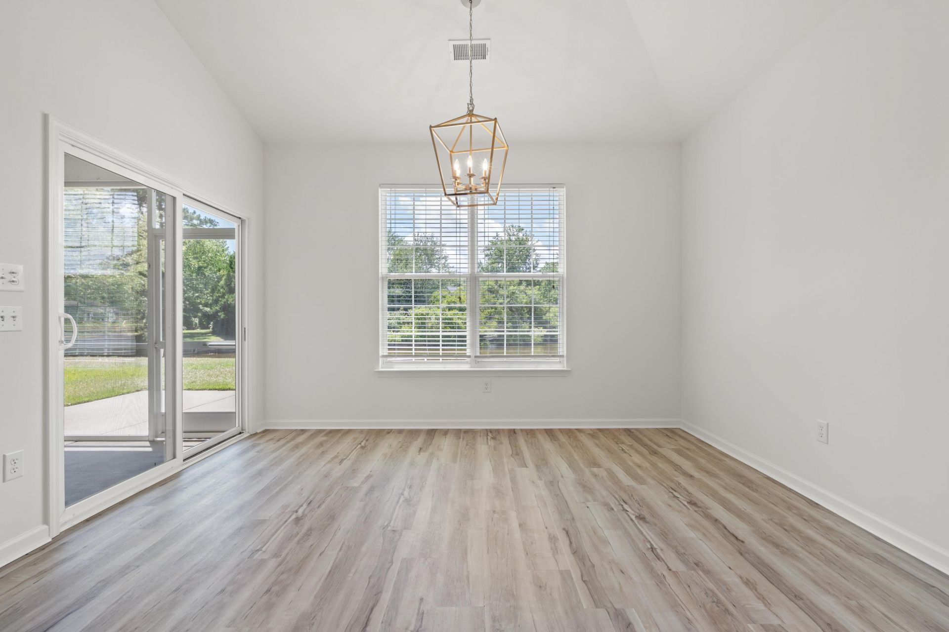 808 Wylie Ct.  Photo 12