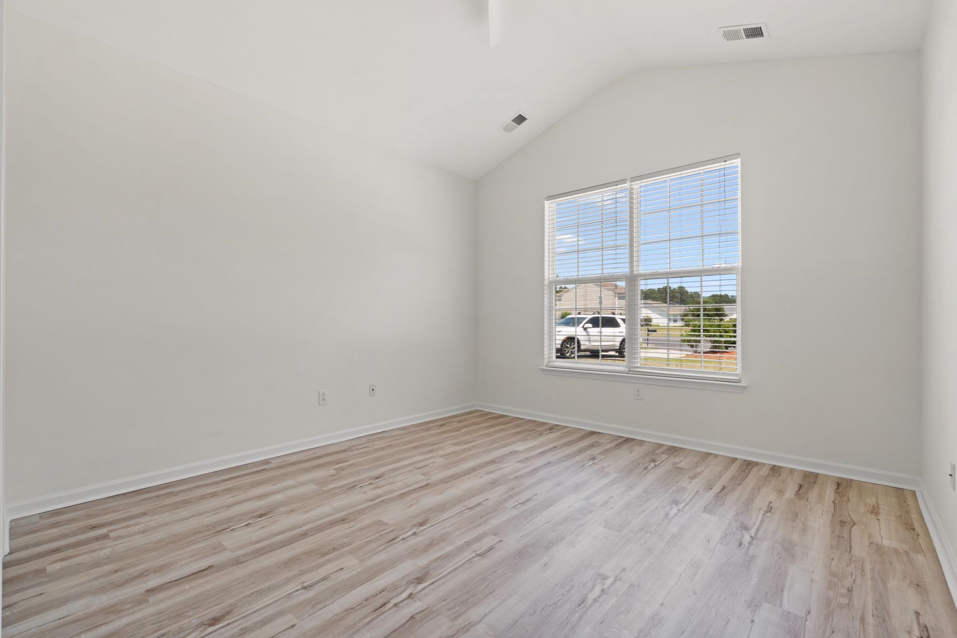 808 Wylie Ct.  Photo 19
