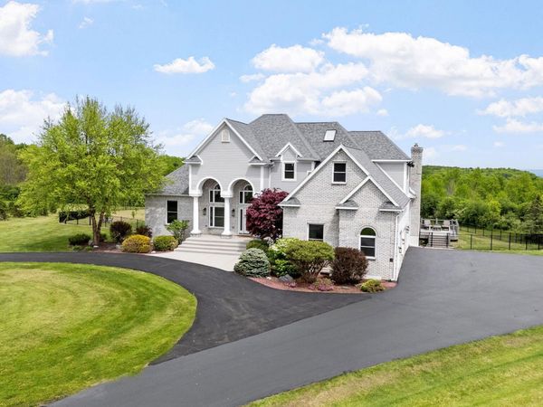2676 Currybush Road, Rotterdam, NY 12306