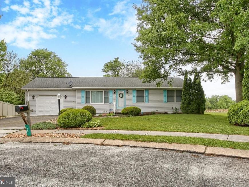 29 Hughes Drive , Abbottstown, PA 17301 Main Photo