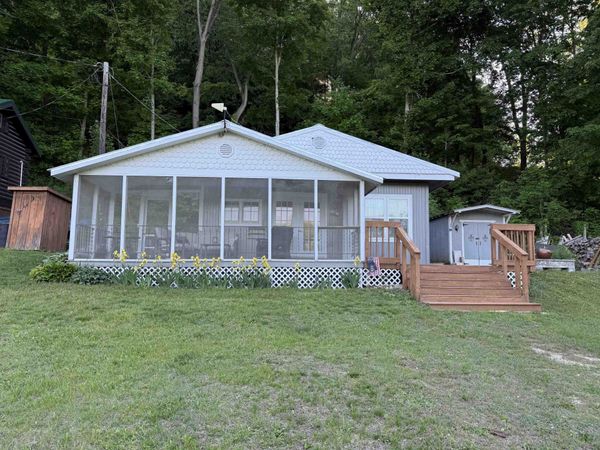 311 Mallard Lane, Garnavillo, IA 52049