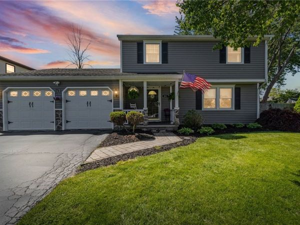 203 Woodsong Lane, Rochester, NY 14612