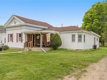 19 Oak Hill Street, Arkport, NY 14807