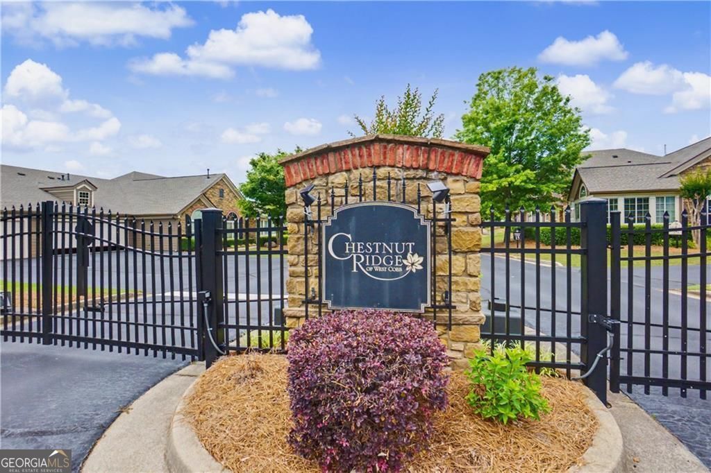 363 Ridge Hill Circle, Marietta, GA 30064 Main Photo