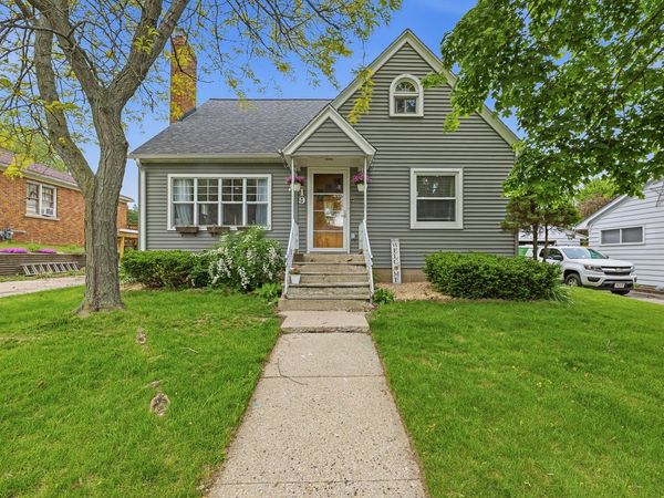119 S Palmatory St, Horicon, WI 53032