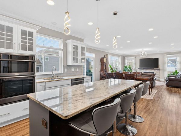 3128 W Hidden Oaks Dr, Franklin, WI 53132
